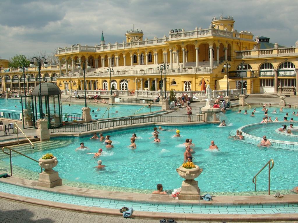 Little Americas Colonial Times Apts Budapeşte Dış mekan fotoğraf